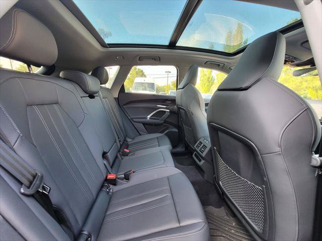 Used 2025 Audi Q5 Premium Plus w/ Premium Plus AWD/4WD image 27