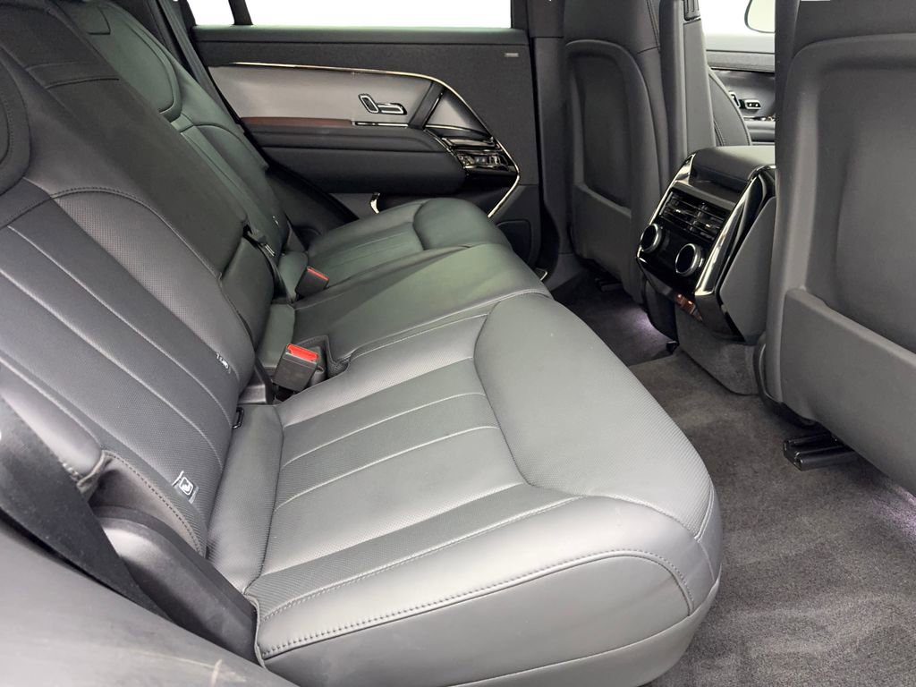 Used 2024 Land Rover Range Rover Sport Dynamic SE image 38