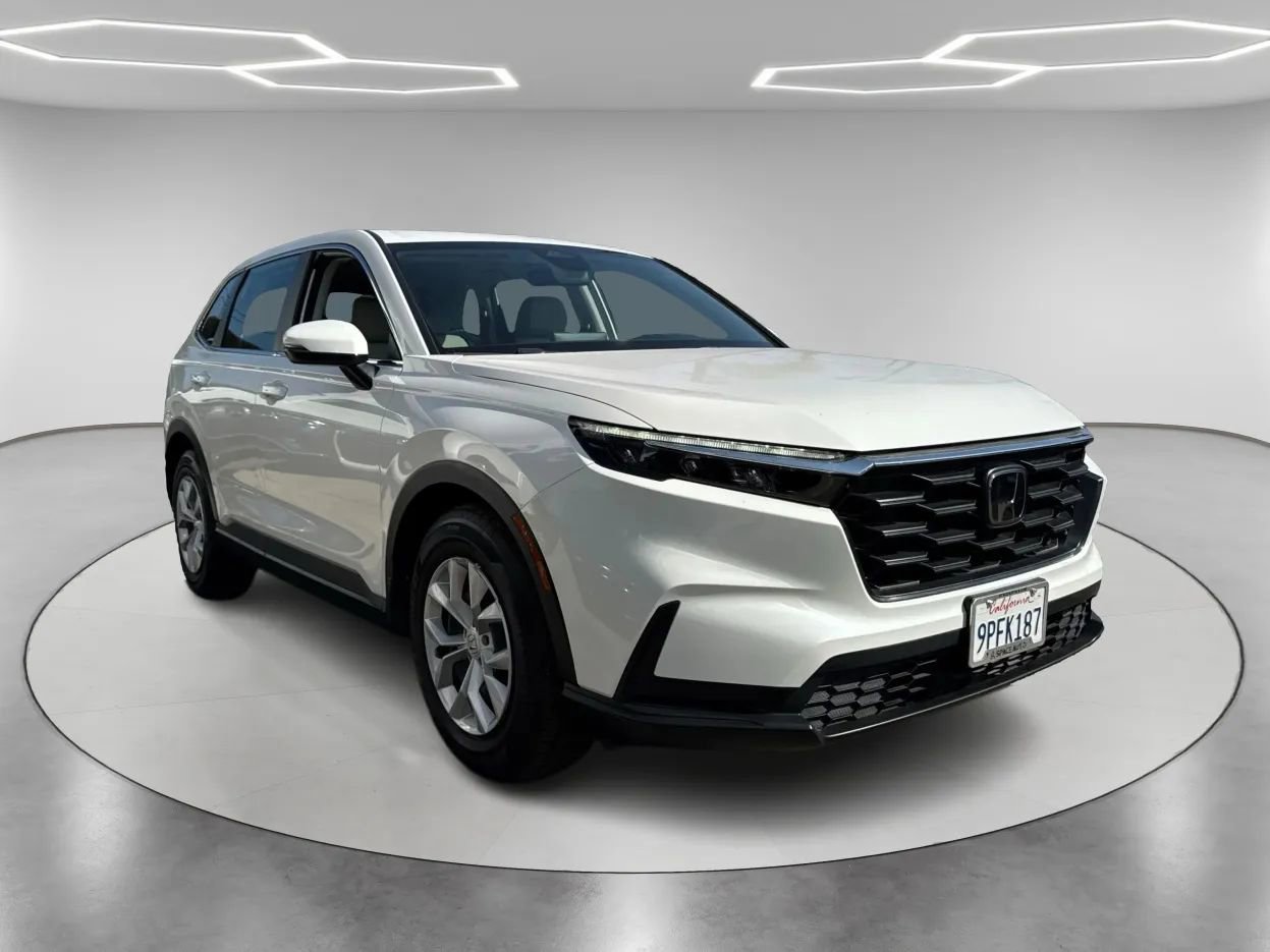 Used 2024 Honda CR-V LX image 3