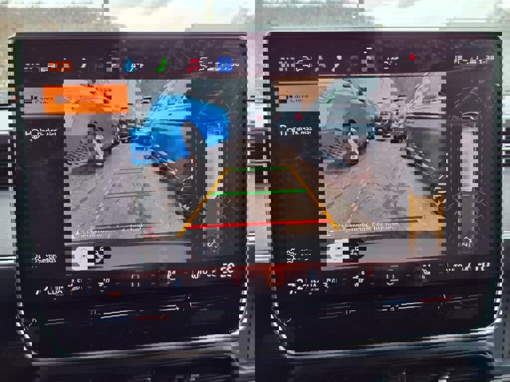 New 2025 Volkswagen ID. Buzz Pro S image 9