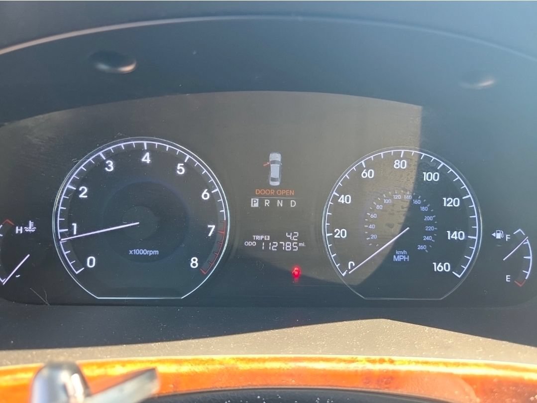 Used 2013 Hyundai Equus Signature RWD image 11