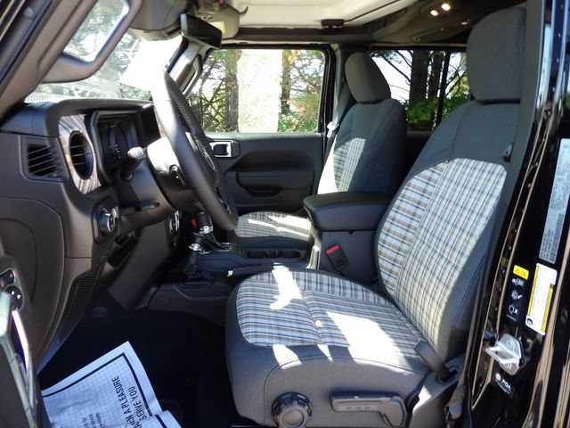 New 2026 Jeep Gladiator Mojave AWD/4WD image 13