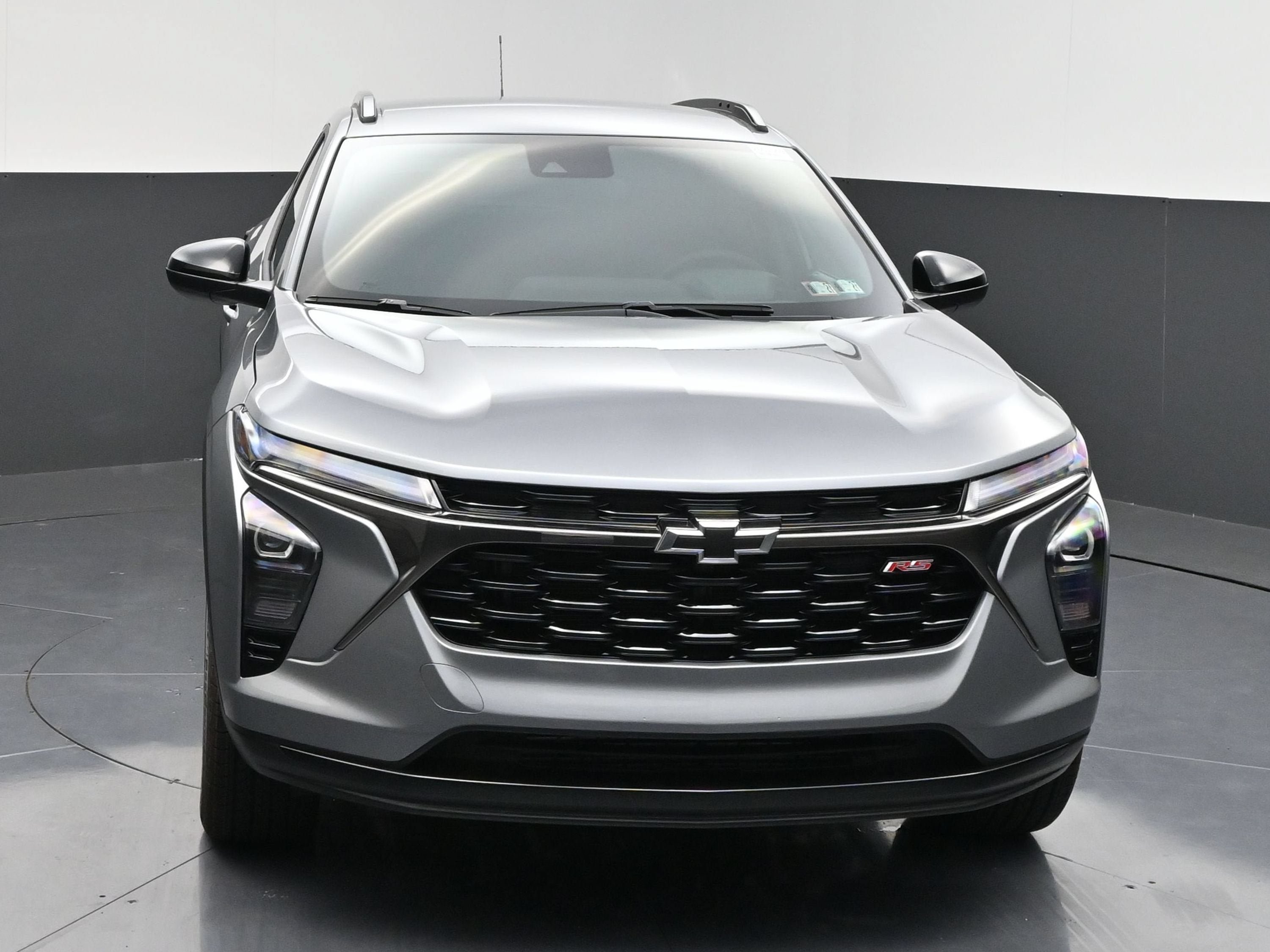 New 2026 Chevrolet Trax RS w/ Driver Confidence Package FWD image 3