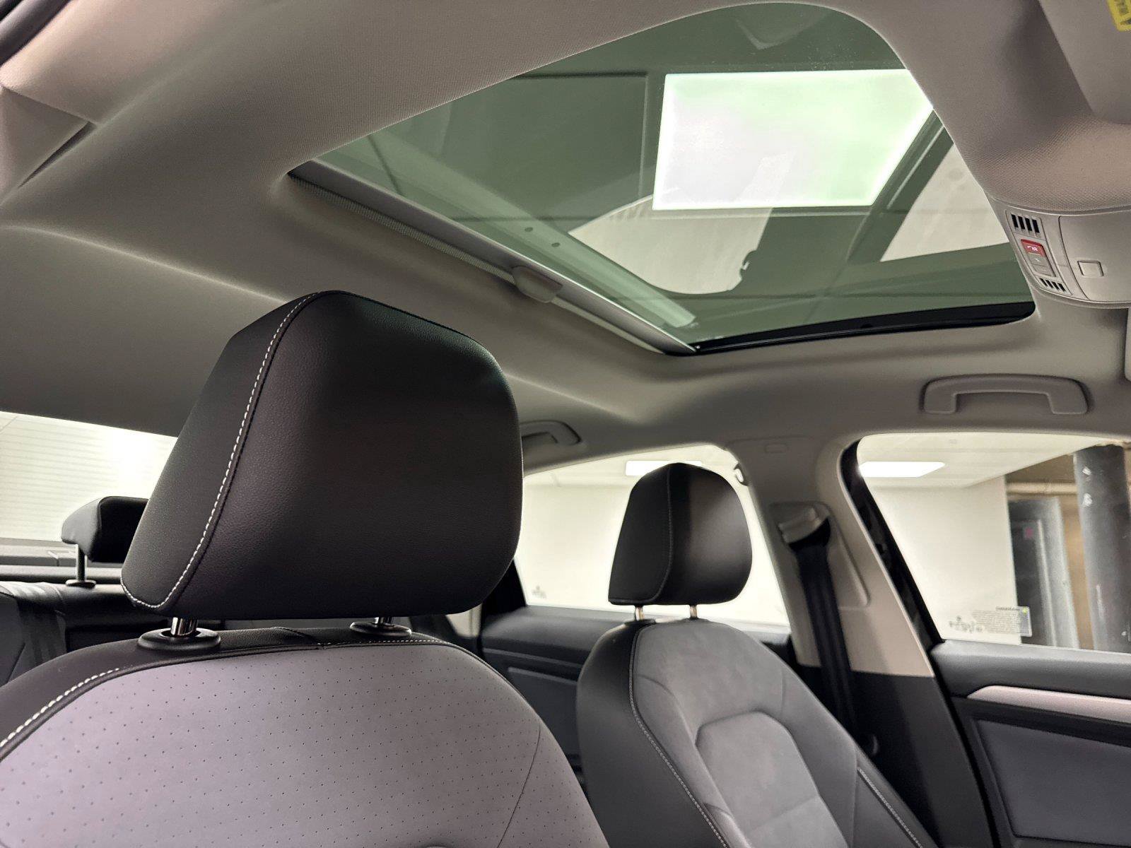 New 2026 Volkswagen Jetta SE FWD image 15