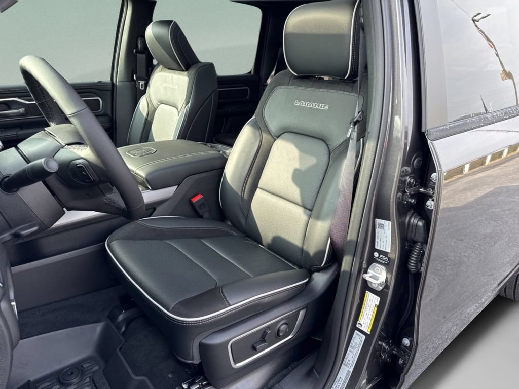 New 2026 RAM 1500 Laramie w/ Night Edition AWD/4WD image 8