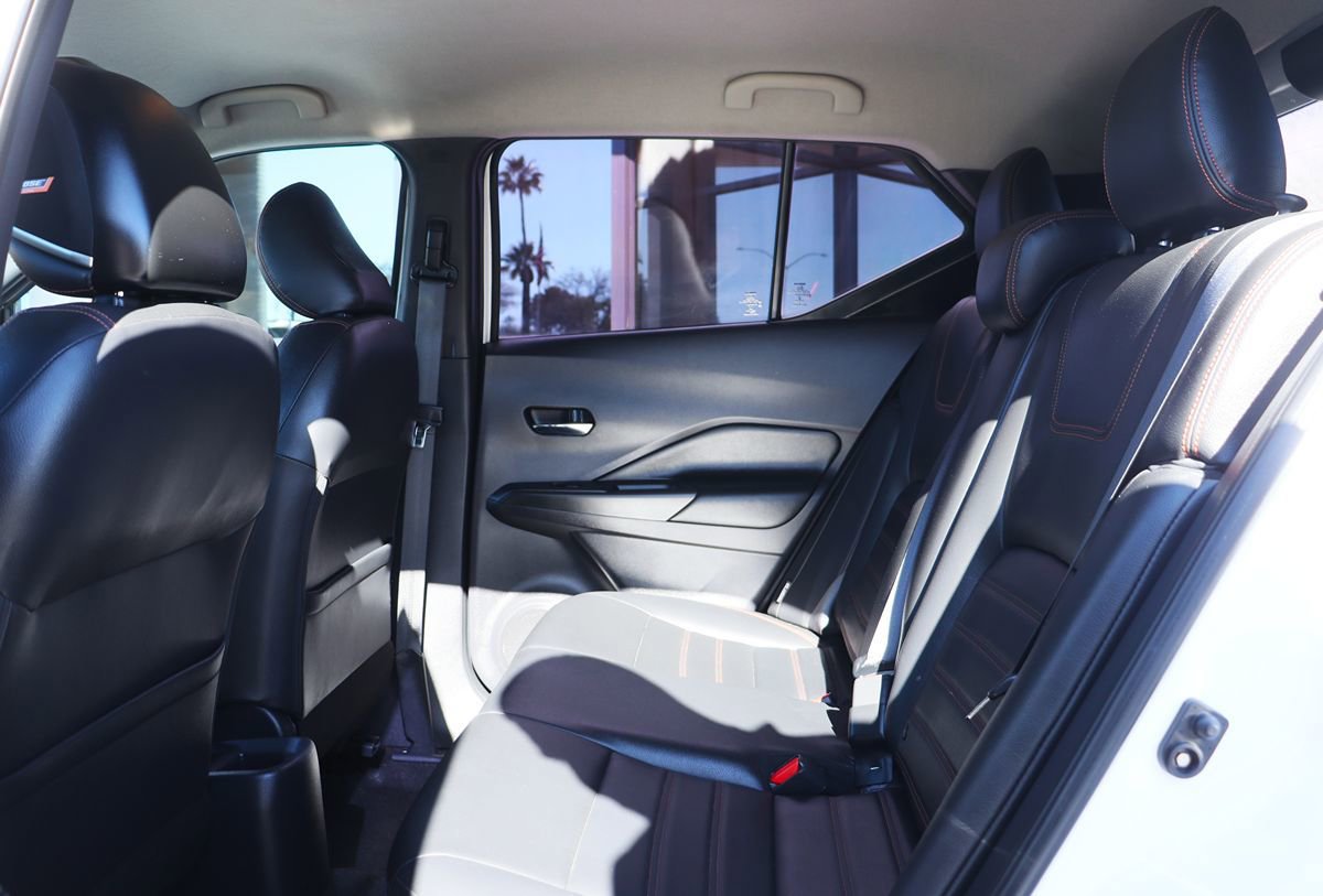 Used 2020 Nissan Kicks SR w/ SR Premium Package FWD image 30