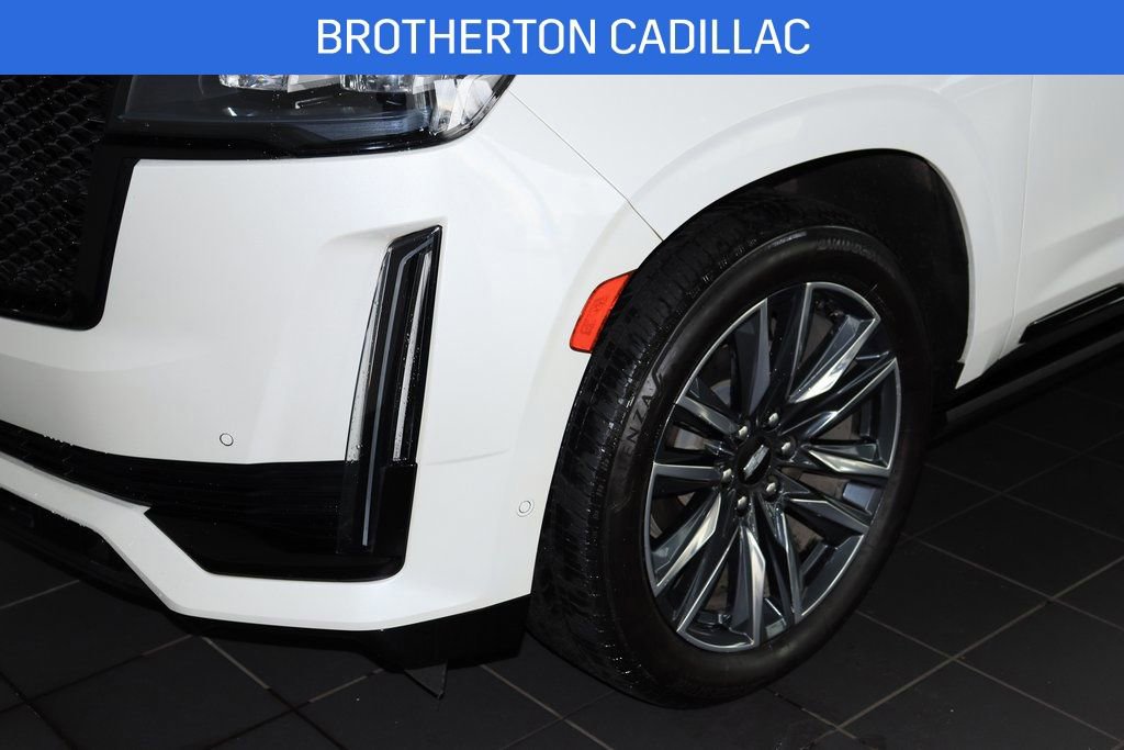 Certified 2024 Cadillac Escalade Sport Platinum w/ Heavy-Duty Trailer Package image 14