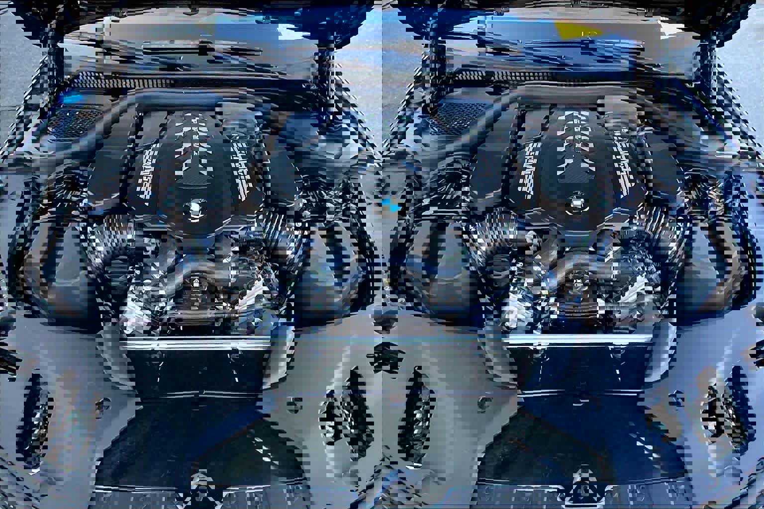 Used 2023 BMW M550i xDrive w/ Executive Package image 30