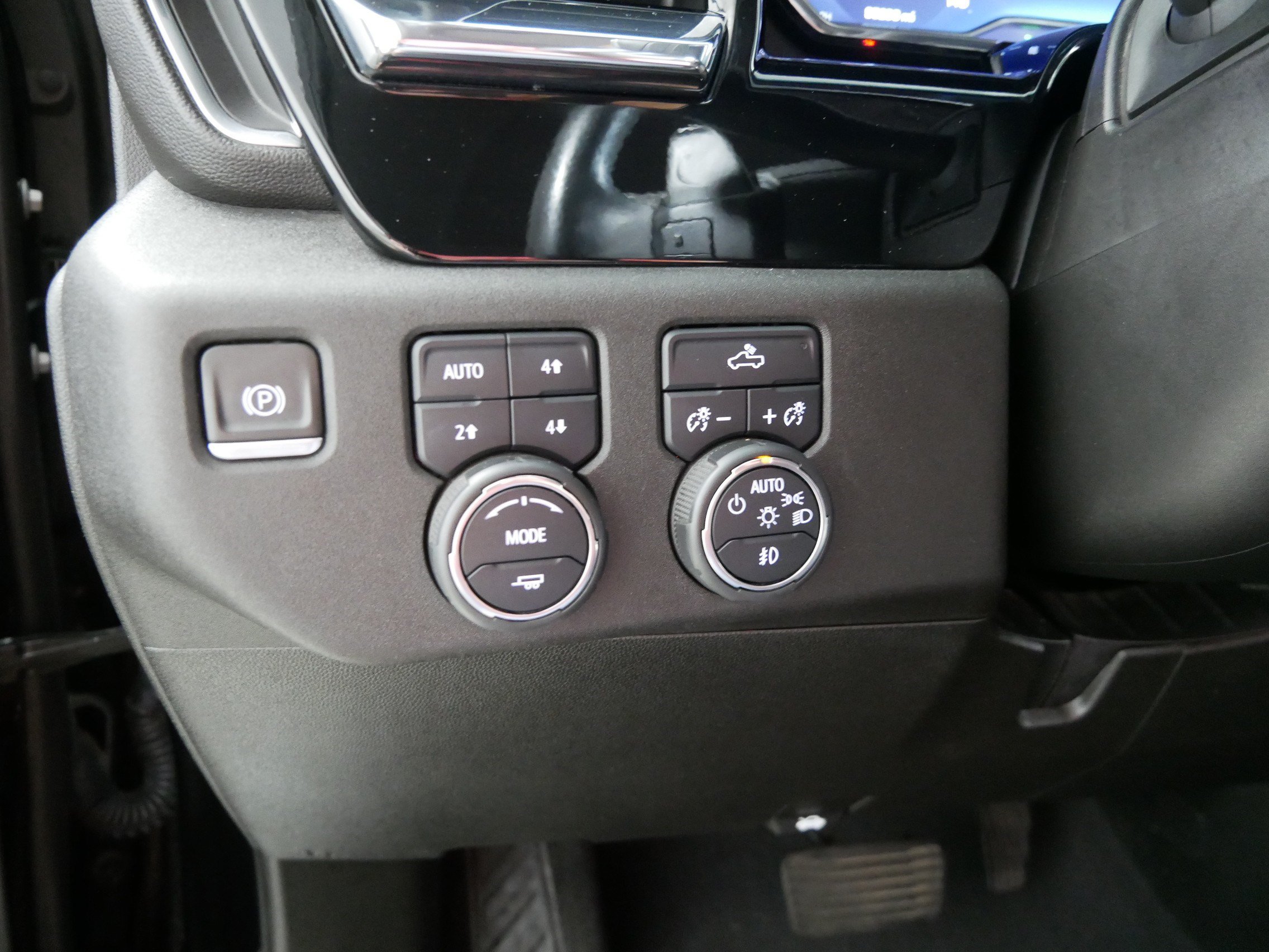 Certified 2024 Chevrolet Silverado 1500 RST w/ All Star Edition Plus AWD/4WD image 26