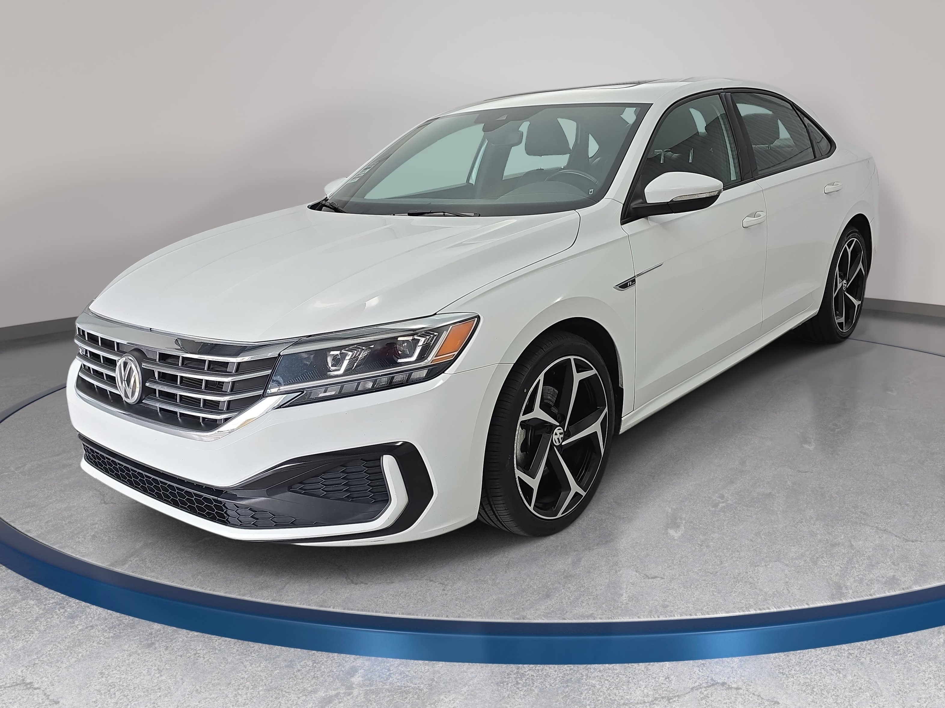 Used 2021 Volkswagen Passat 2.0T R-Line FWD image 1