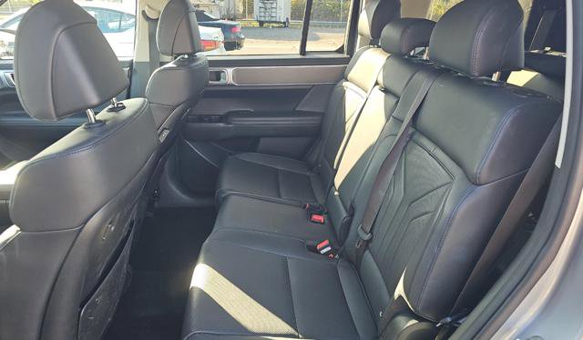 Certified 2025 Hyundai Santa Fe SEL image 8