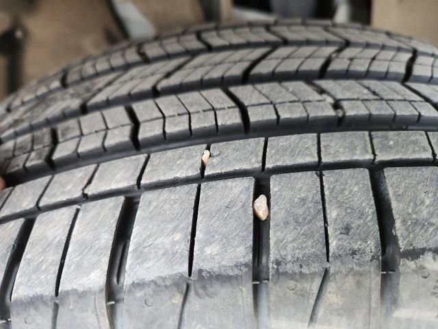 Used 2023 Jeep Grand Cherokee Laredo image 6