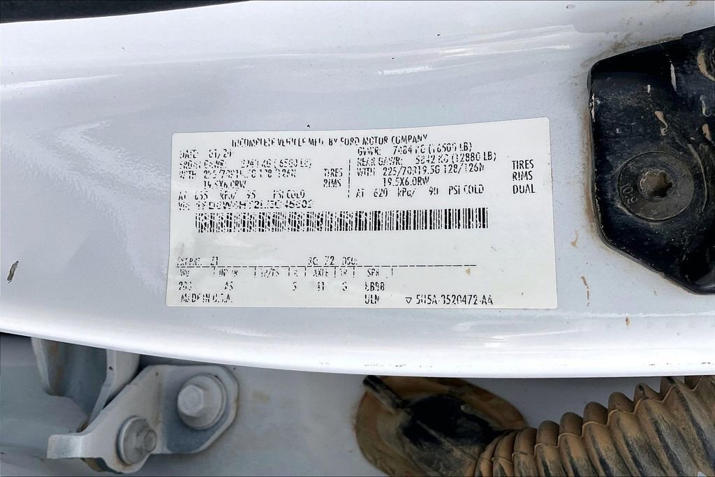 Used 2020 Ford F450 XL w/ Power Equipment Group image 3