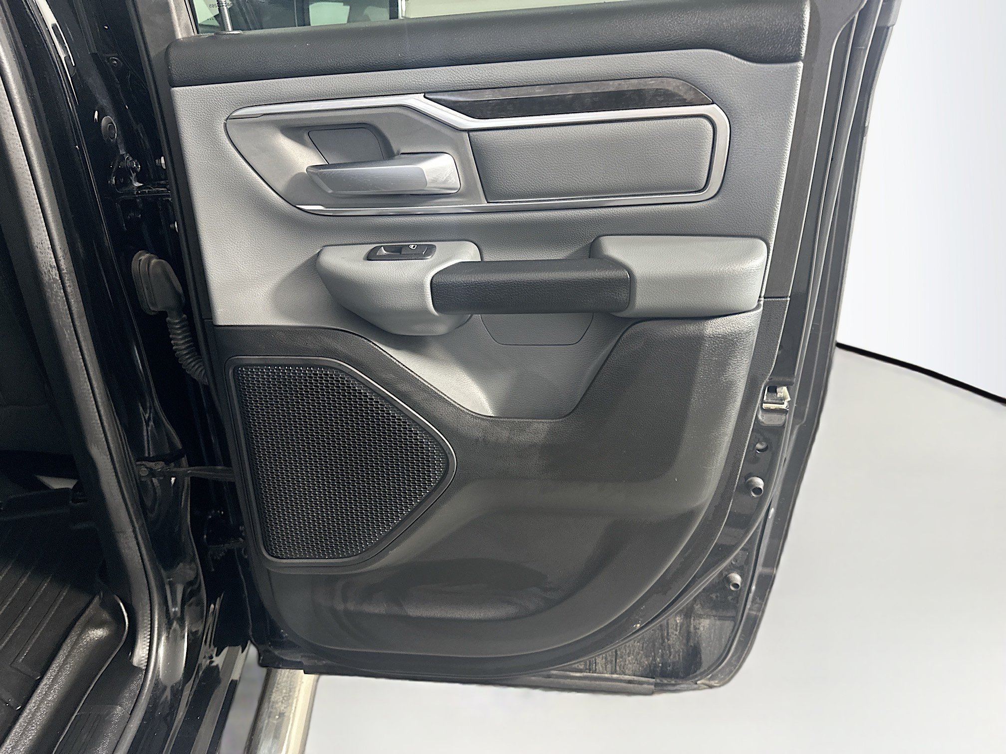 Used 2023 RAM 1500 Lone Star AWD/4WD image 30