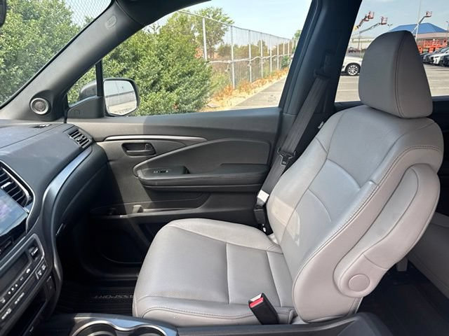 Used 2023 Honda Passport EX-L image 19