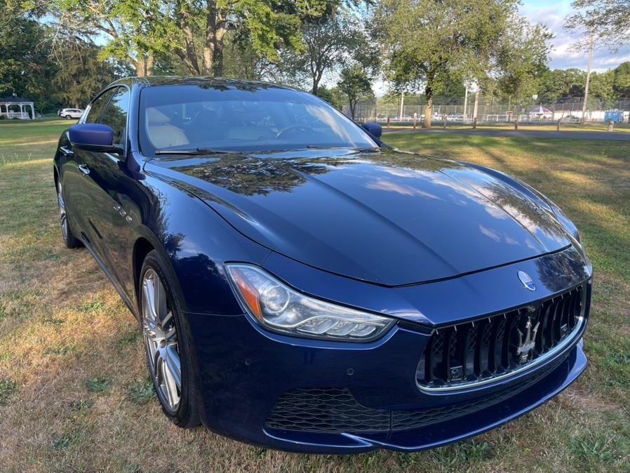 Used 2014 Maserati Ghibli S Q4 AWD/4WD image 2