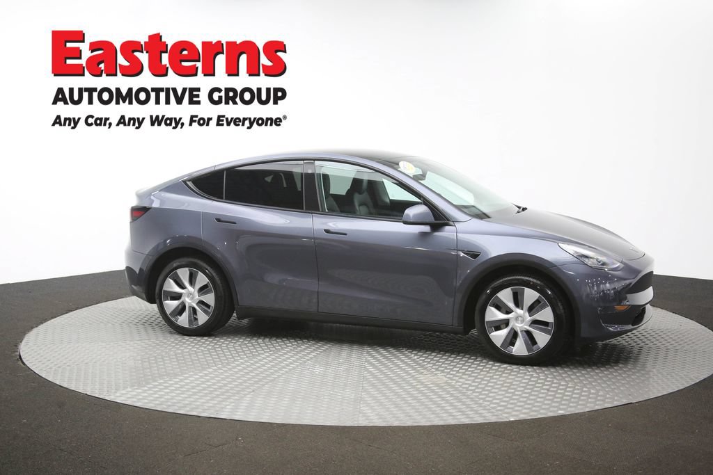 Used 2023 Tesla Model Y Long Range AWD/4WD image 43