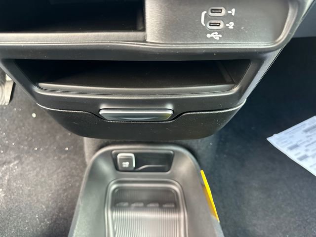 New 2026 Chrysler Pacifica Select image 30