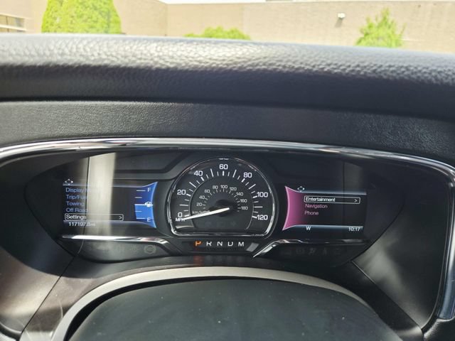 Used 2015 Lincoln Navigator 4WD image 24