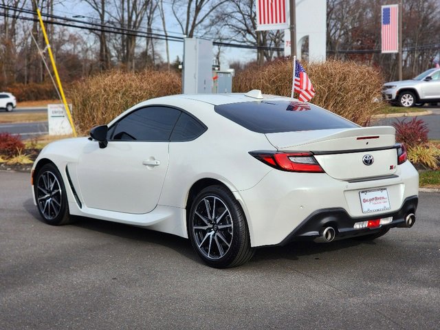 Used 2025 Toyota GR86 image 5
