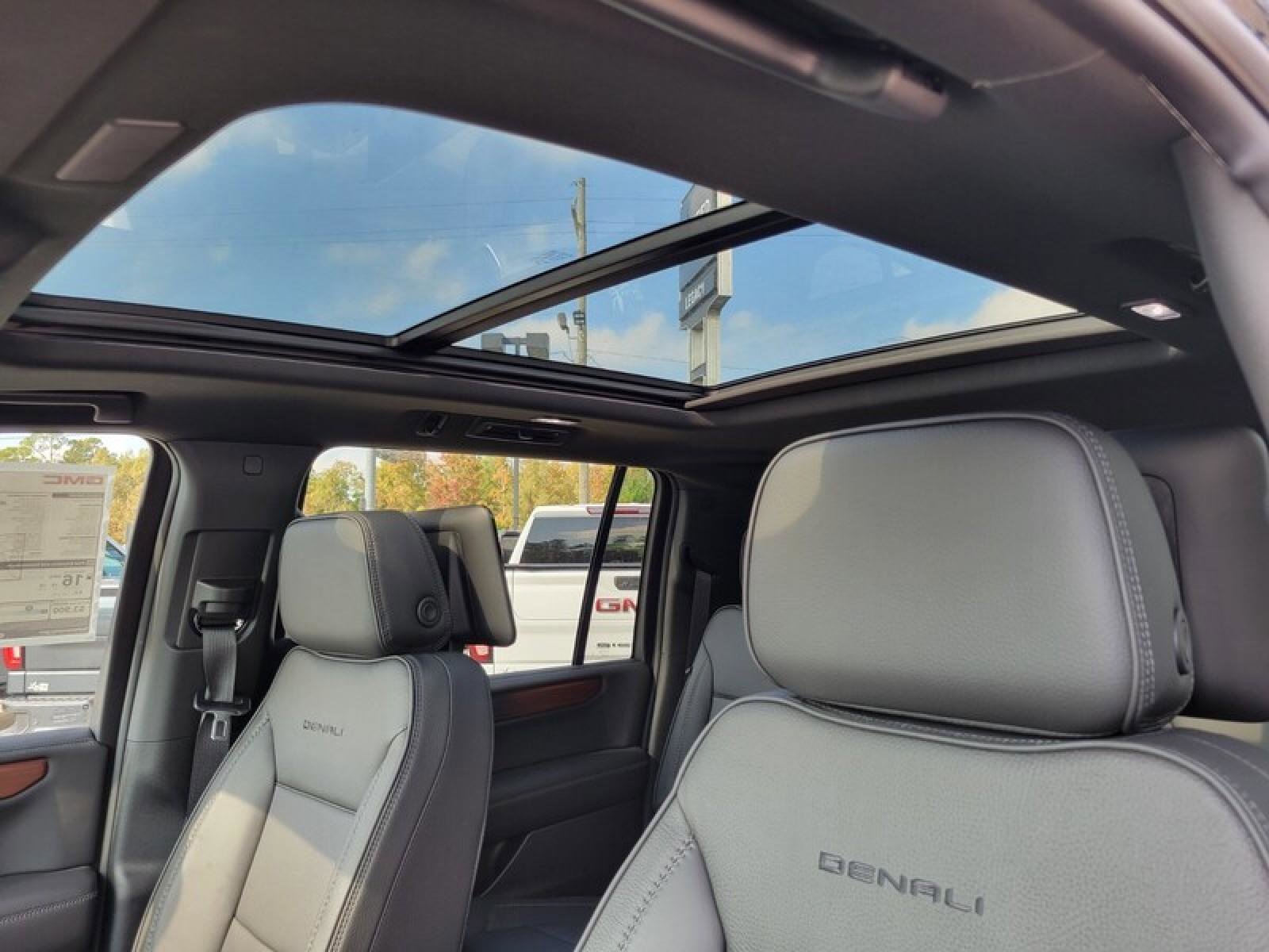 New 2026 GMC Yukon XL Denali image 26