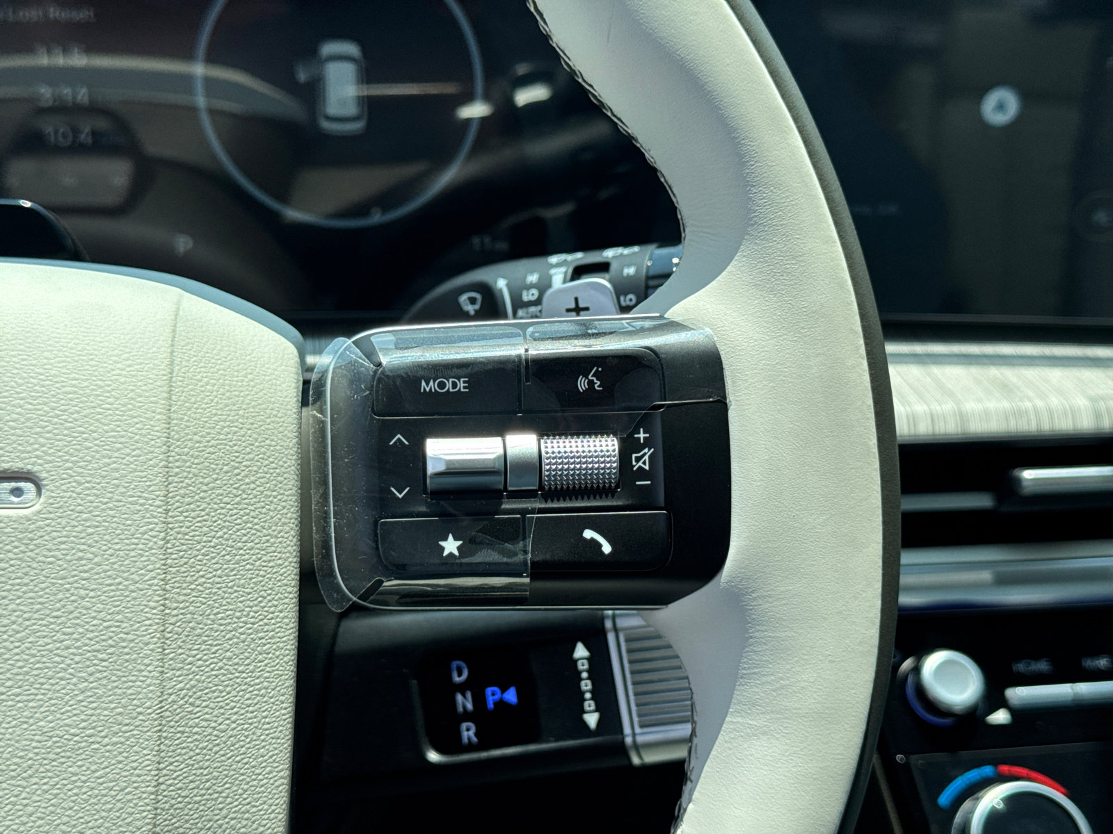 New 2025 Hyundai Santa Fe Calligraphy image 18