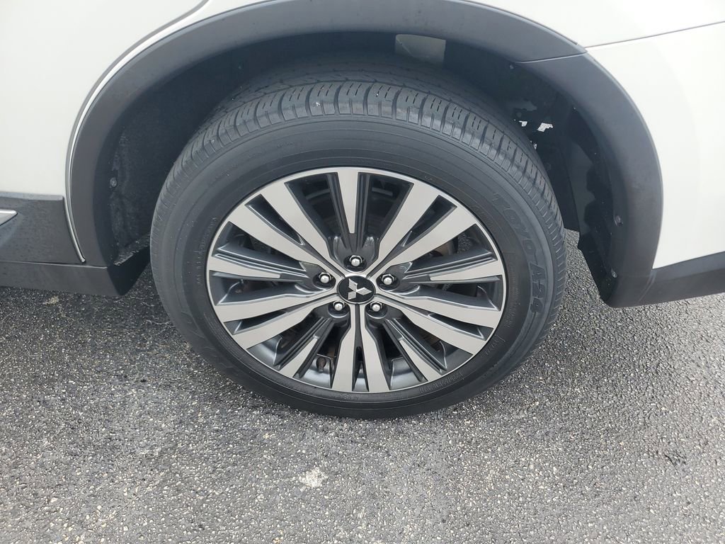 Used 2020 Mitsubishi Outlander SEL FWD image 4