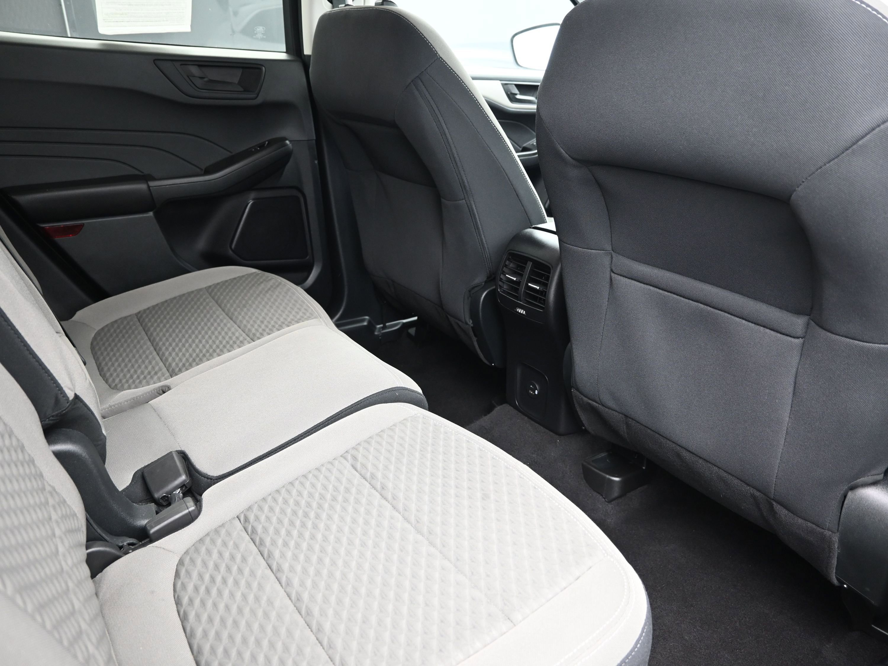 Used 2022 Ford Escape SE w/ Convenience Package image 24