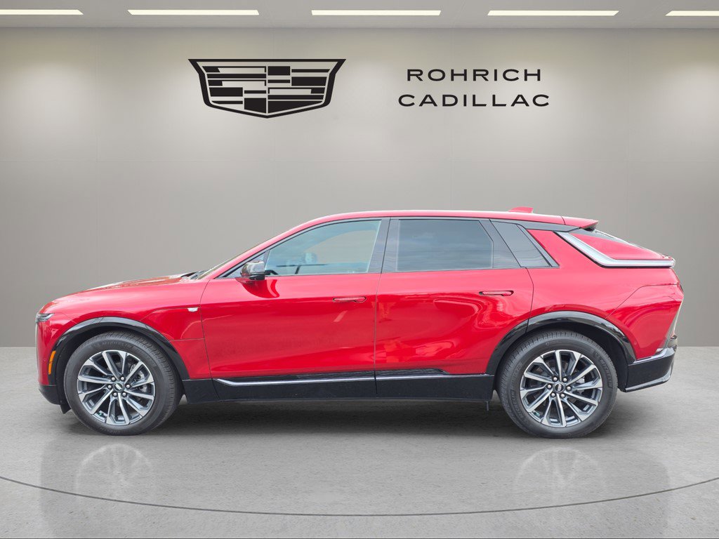 Certified 2025 Cadillac Lyriq Sport image 6