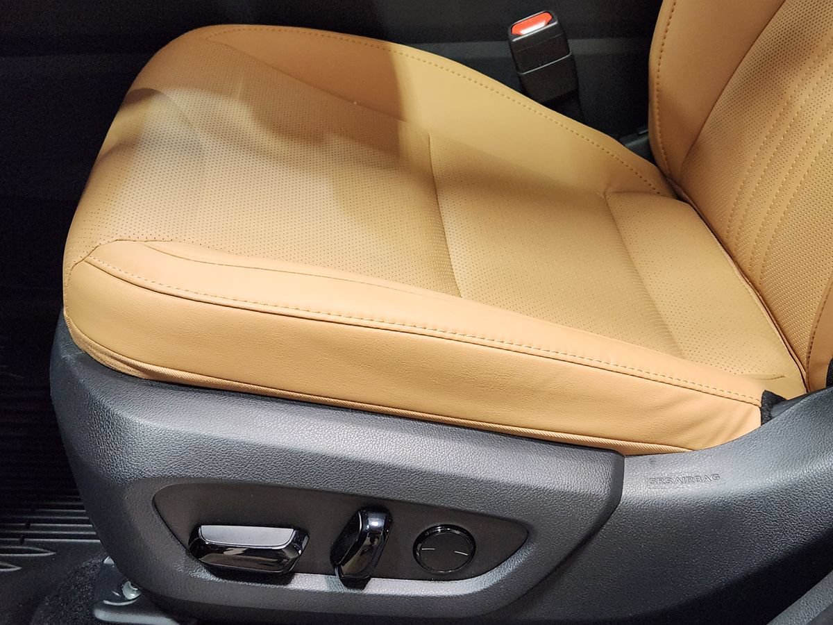 Used 2025 Lexus NX 250 FWD w/ Premium Package image 43