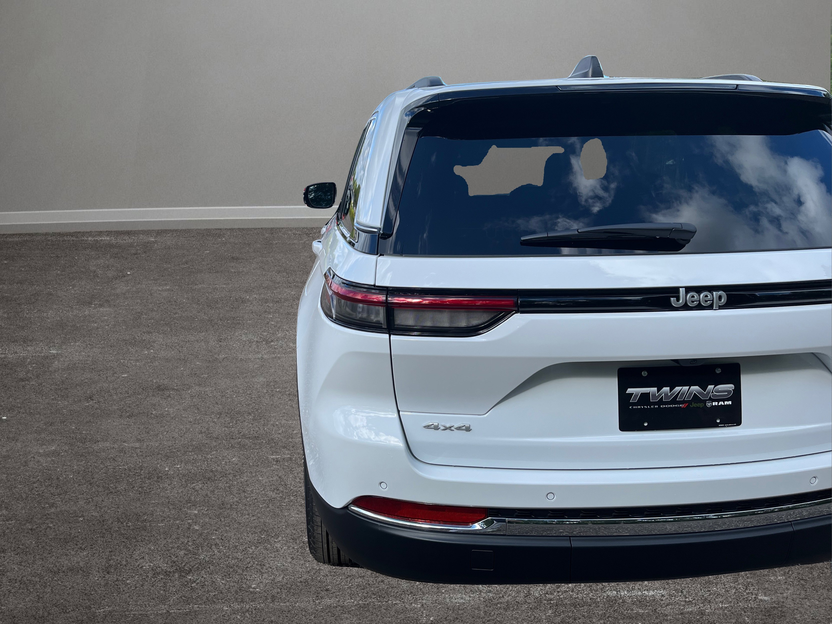 New 2025 Jeep Grand Cherokee Limited image 37