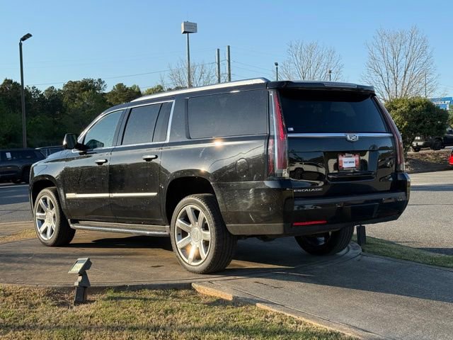 Used 2018 Cadillac Escalade ESV Premium Luxury image 5