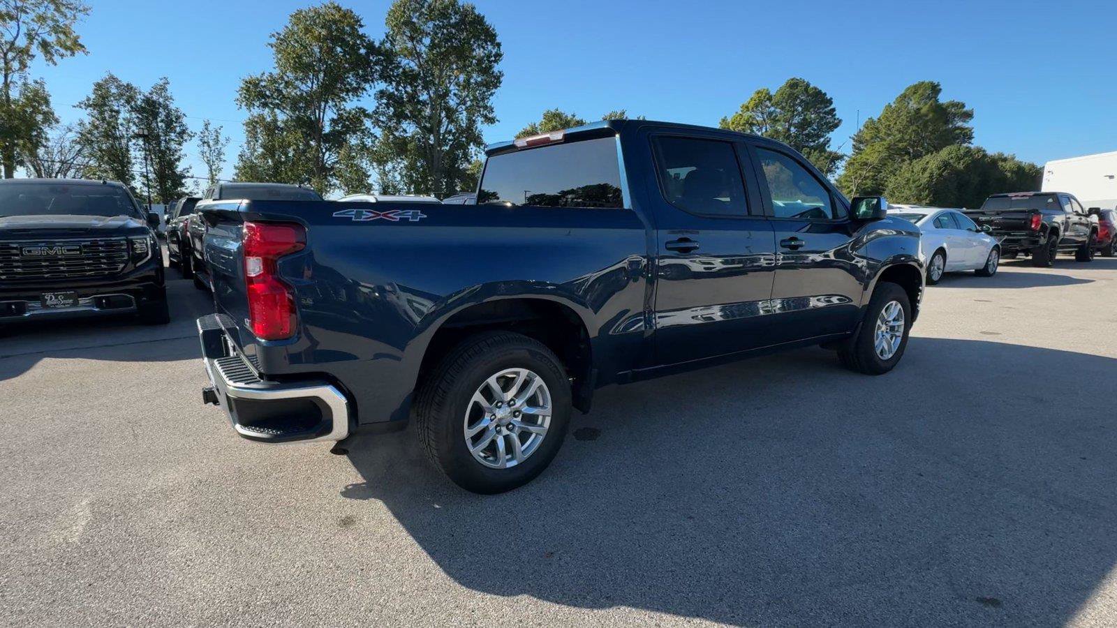Used 2020 Chevrolet Silverado 1500 LT w/ All-Star Edition AWD/4WD image 9