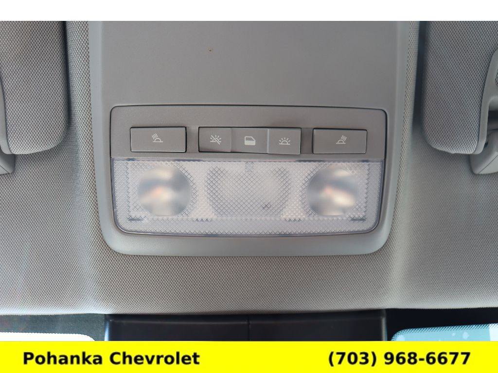 Certified 2022 Chevrolet Trax LT w/ LT Convenience Package image 19