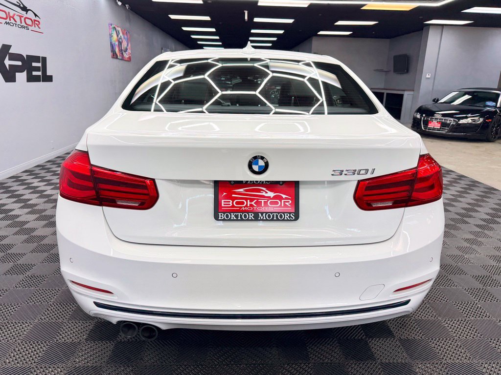 Used 2017 BMW 330i Sedan RWD image 12