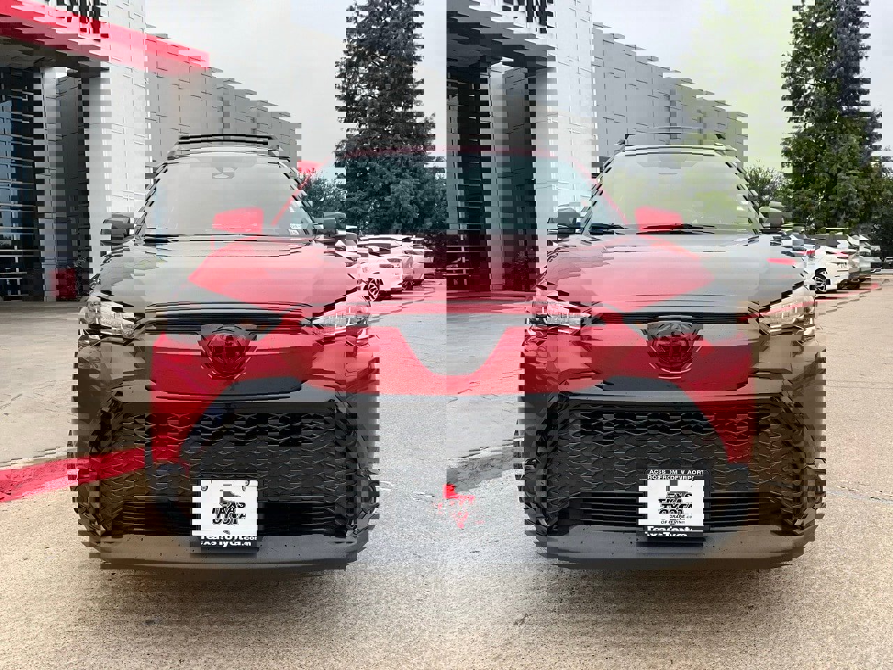 Used 2024 Toyota Corolla Cross SE image 4