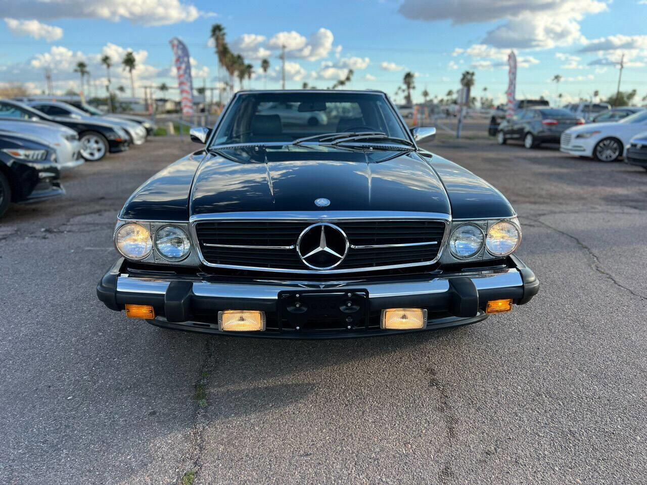 Used 1987 Mercedes-Benz 560 SL image 2