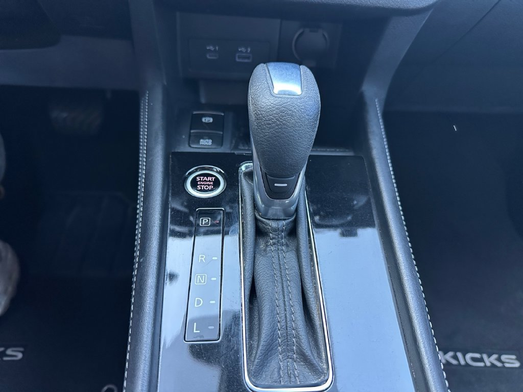 Used 2022 Nissan Kicks SV FWD image 18