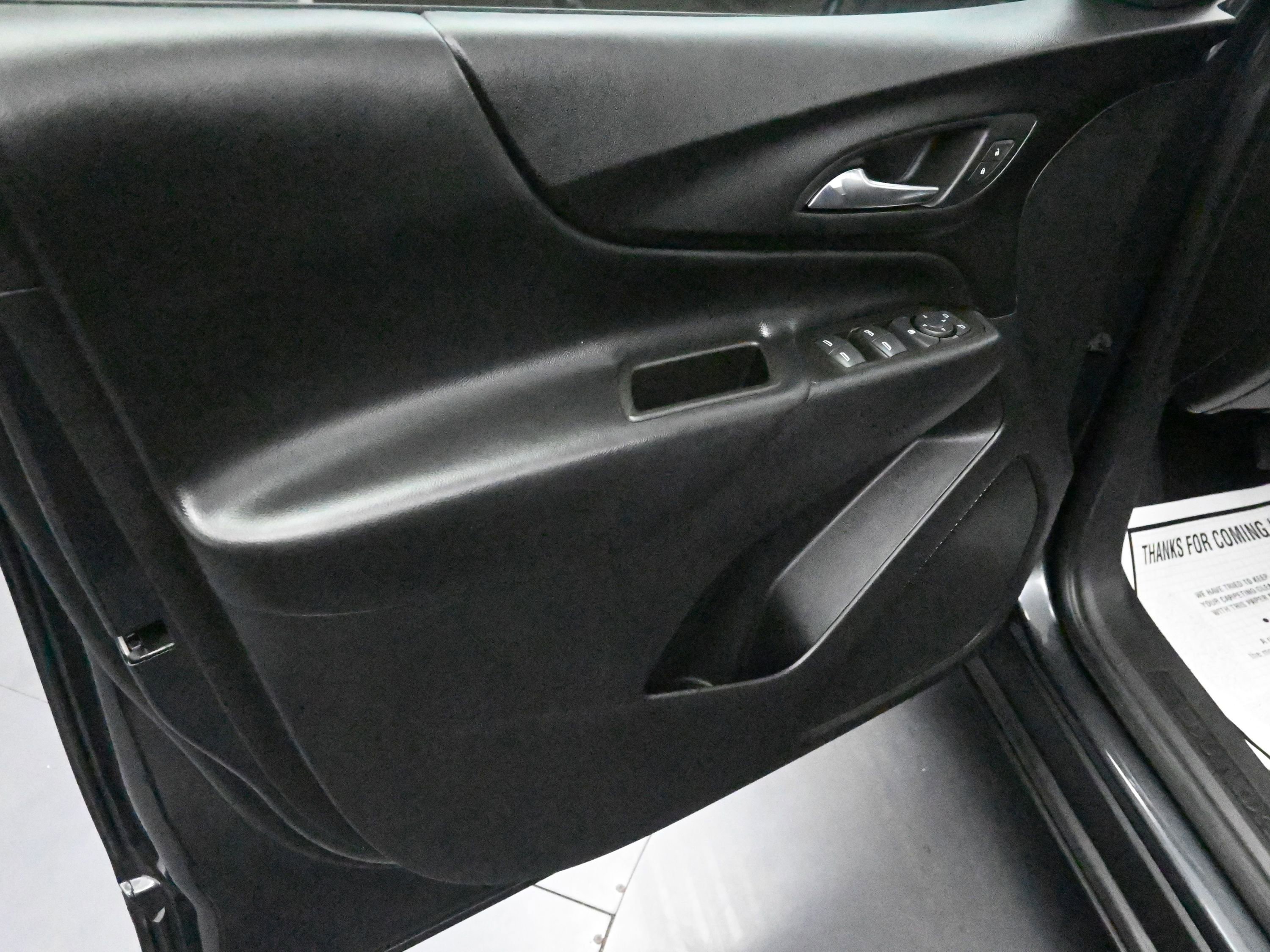 Used 2023 Chevrolet Equinox LT AWD/4WD image 31