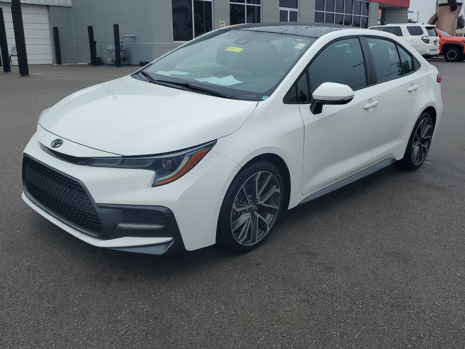 Certified 2021 Toyota Corolla SE FWD image 2
