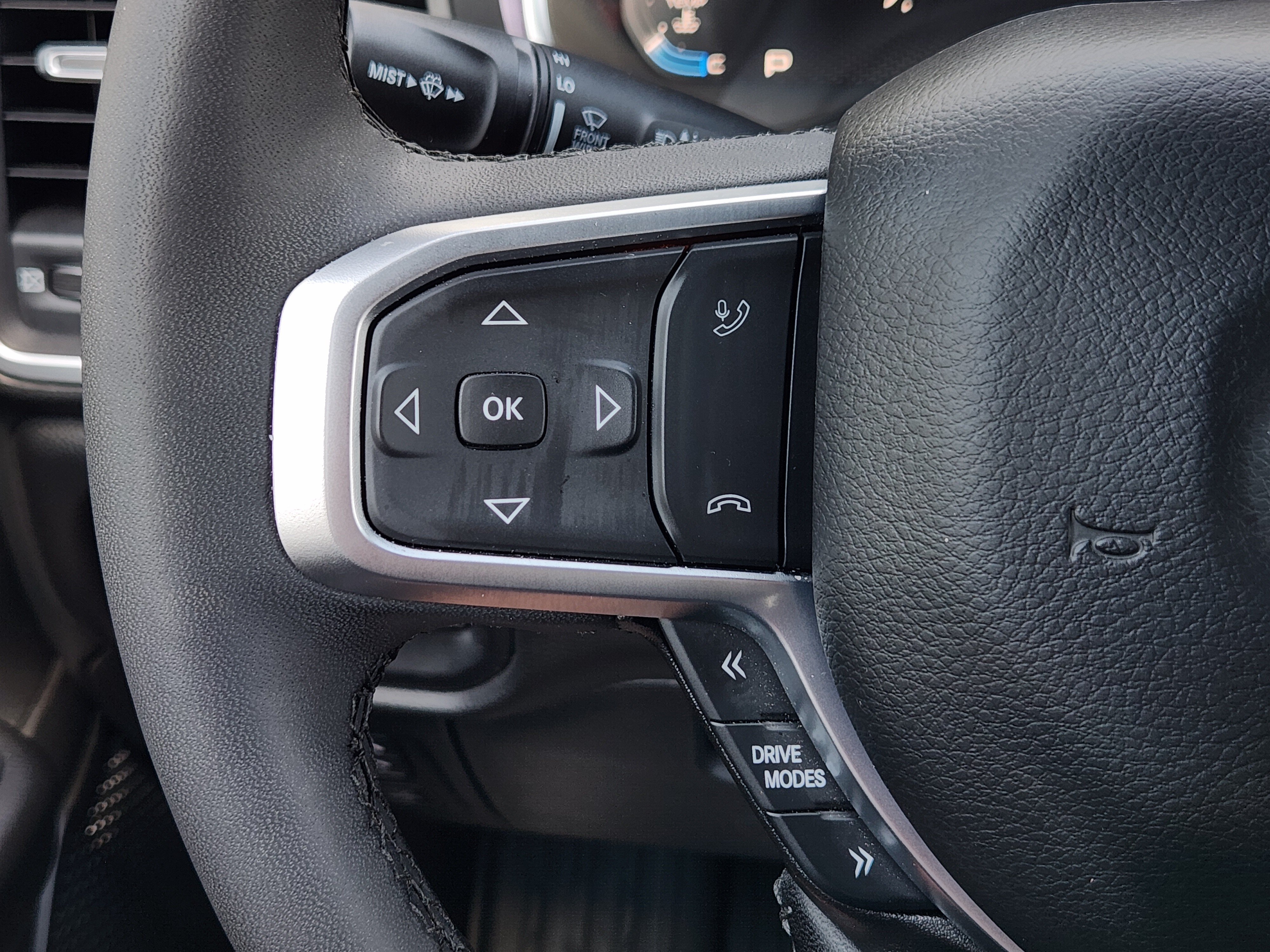 Used 2025 RAM 1500 Big Horn AWD/4WD image 30