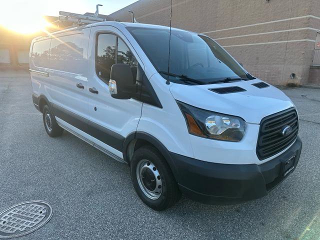 Used 2017 Ford Transit 250 130 Low Roof image 3