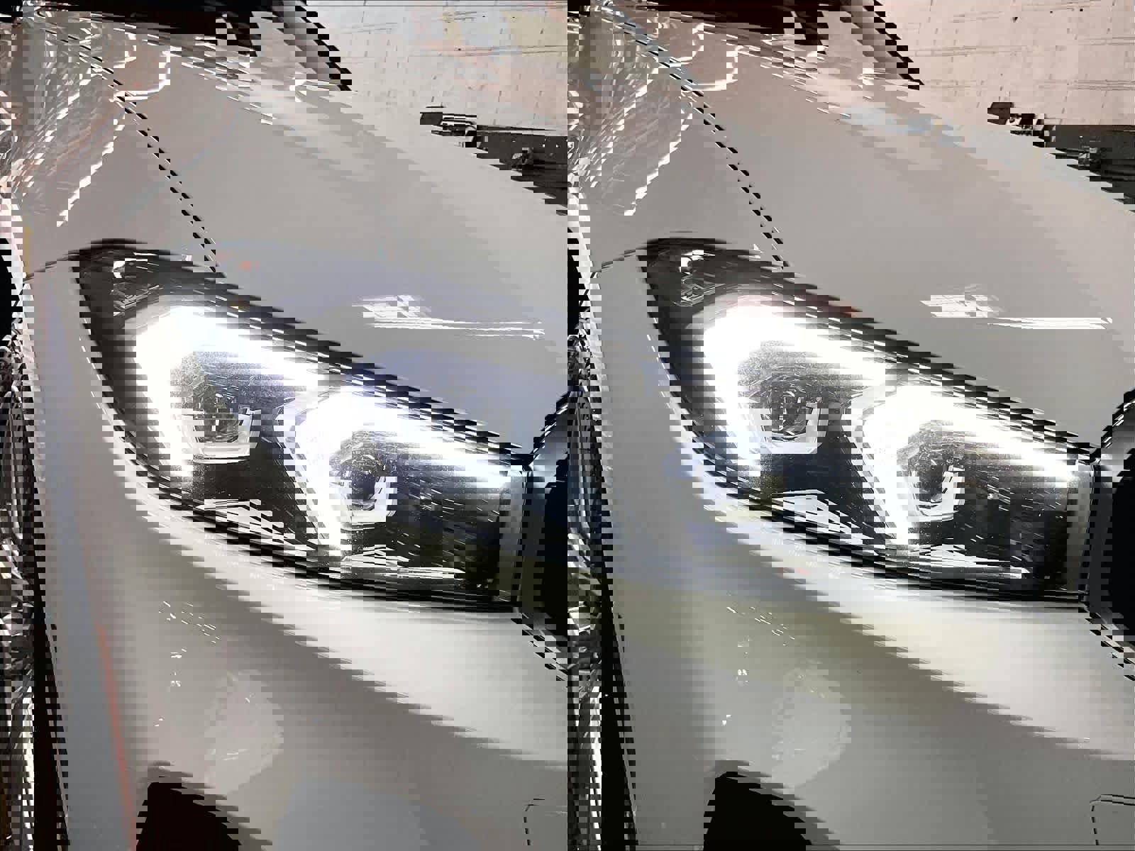 Used 2024 BMW 330i Sedan w/ Convenience Package image 30