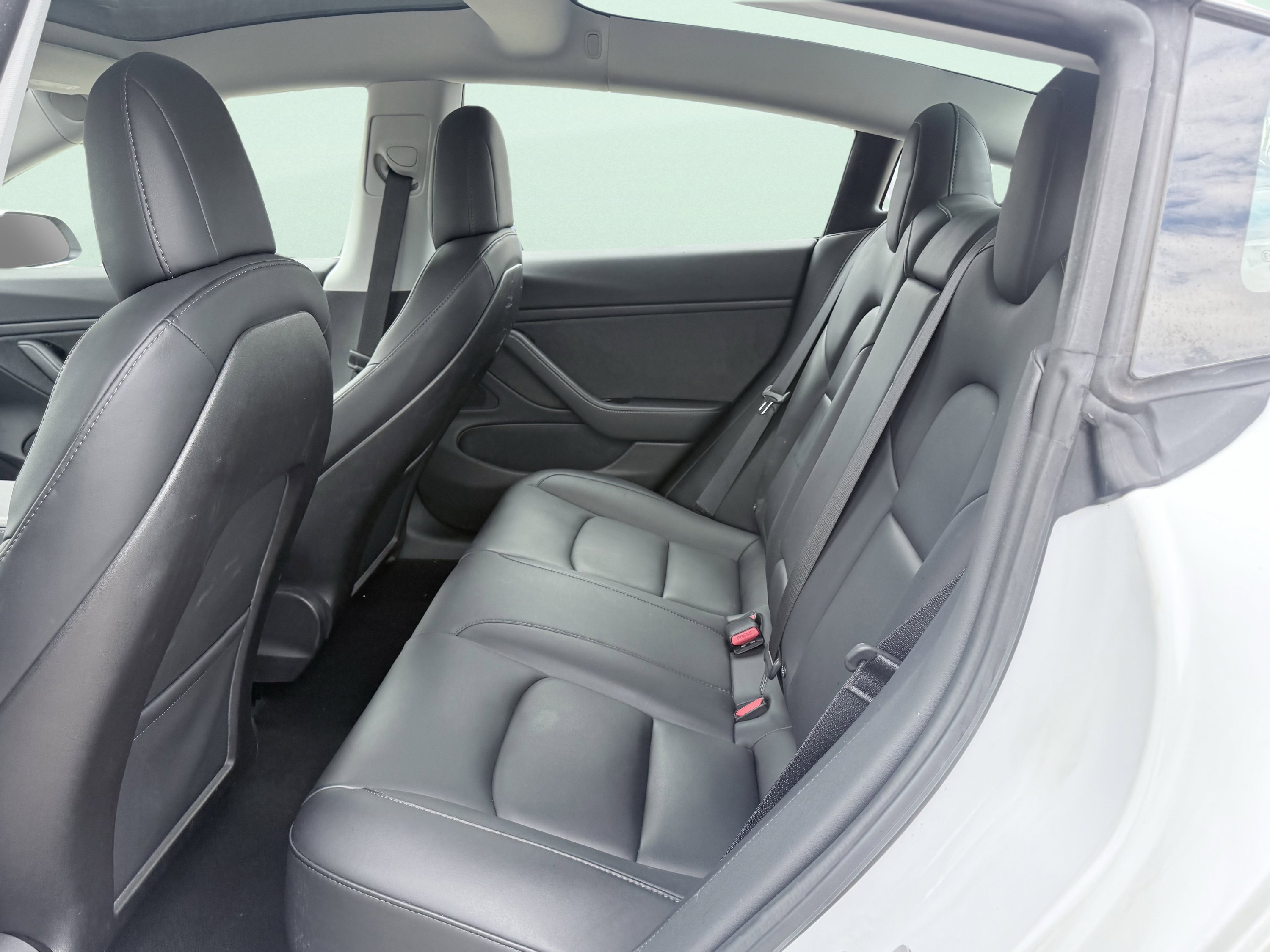 Used 2018 Tesla Model 3 Mid Range image 30