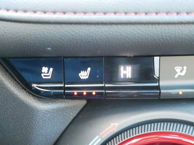 Used 2024 Chevrolet Blazer RS w/ Driver Confidence II Package image 21