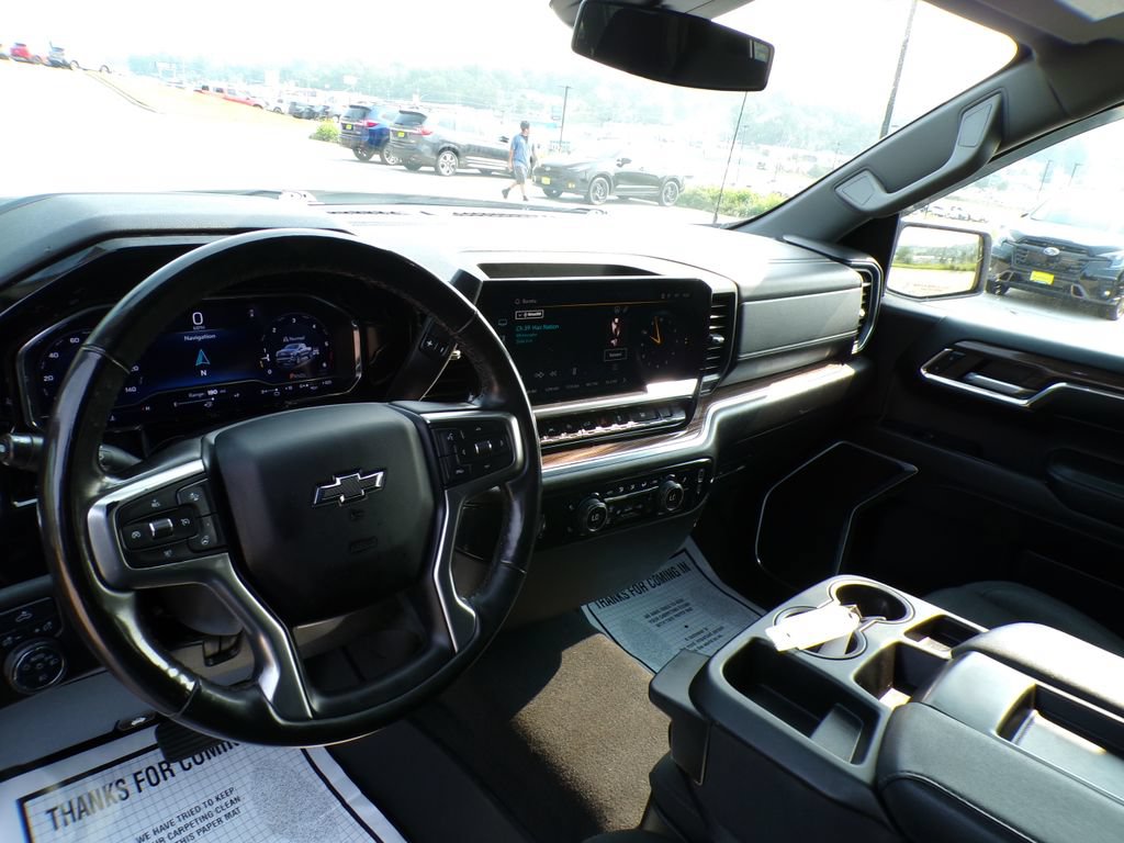 Used 2024 Chevrolet Silverado 1500 RST w/ Protection Package AWD/4WD image 9