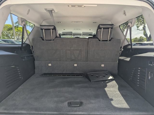 Used 2019 GMC Yukon XL SLT w/ Premium Edition image 16