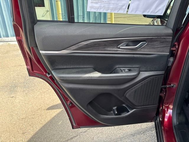 Used 2024 Jeep Grand Cherokee Limited w/ Trailer Tow Package AWD/4WD image 22