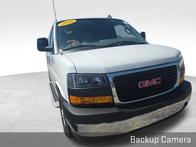 Used 2025 GMC Savana 2500 w/ Driver Convenience Package RWD image 5