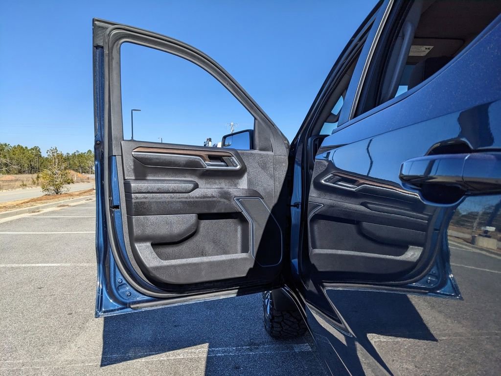 Used 2023 Chevrolet Silverado 1500 RST image 55